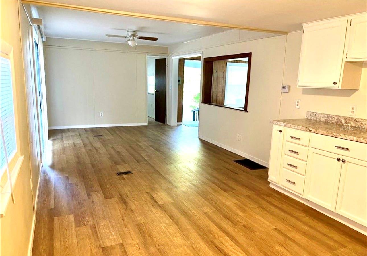 3249 S Calais Terrace, Homosassa, FL 34448 photo