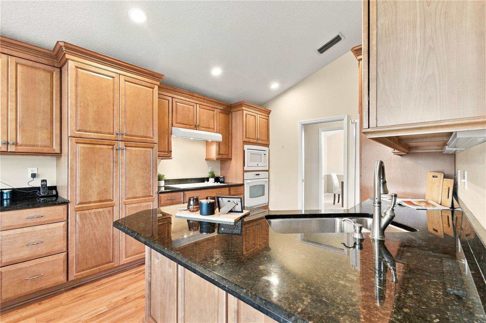 524 S Longview Pl, Longwood, FL 32779 photo