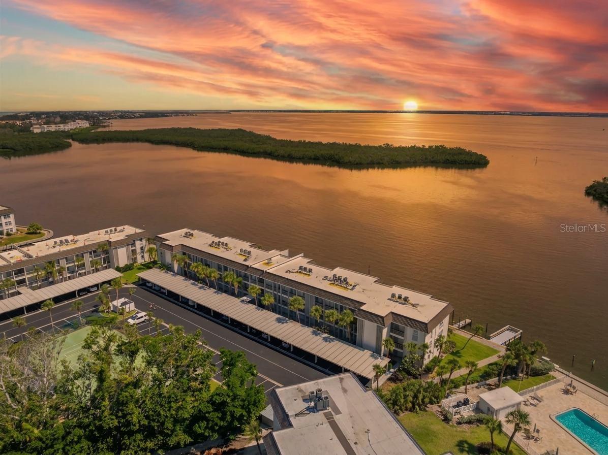 4310 Falmouth Dr, Longboat Key, FL 34228