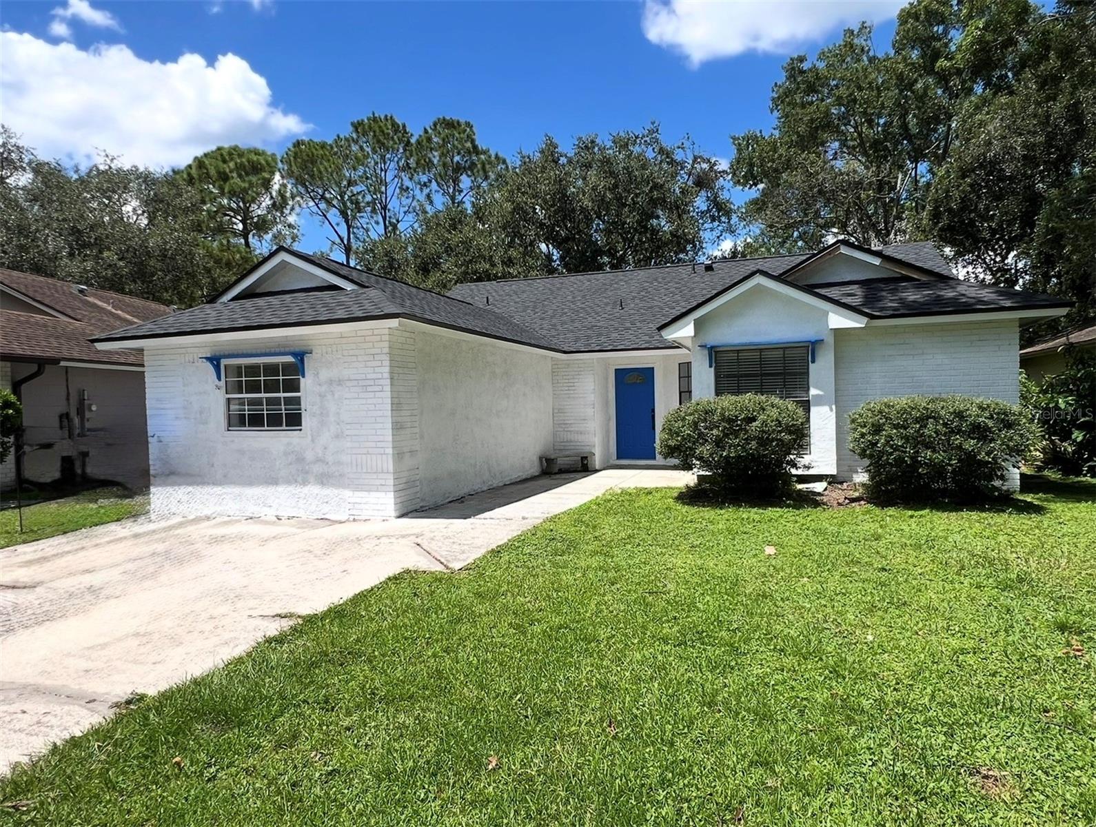 12824 Dunhill Dr, Tampa, FL 33624
