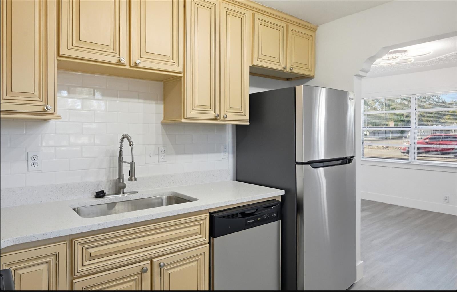 10001 N 20 St, Tampa, FL 33612 photo