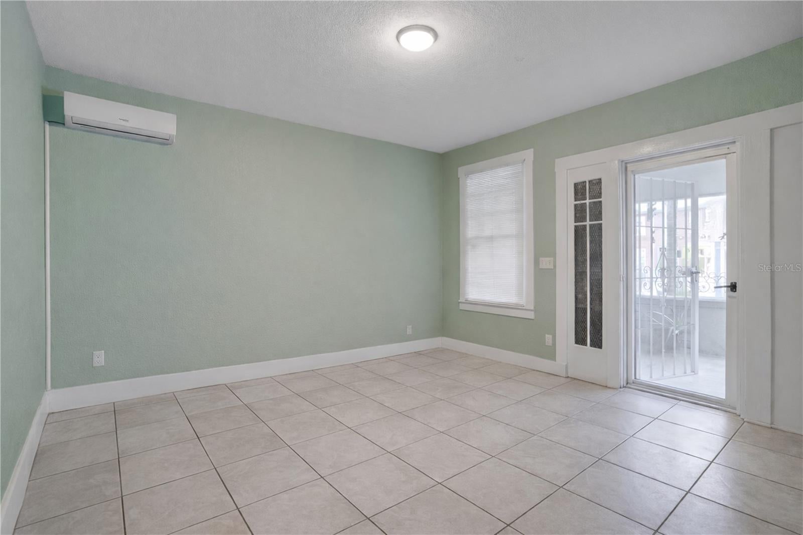 316 W Columbus Dr, Tampa, FL 33602 photo