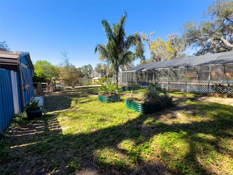 Single Family Residence in MELROSE FL 460 SE 4TH AVENUE 50.jpg