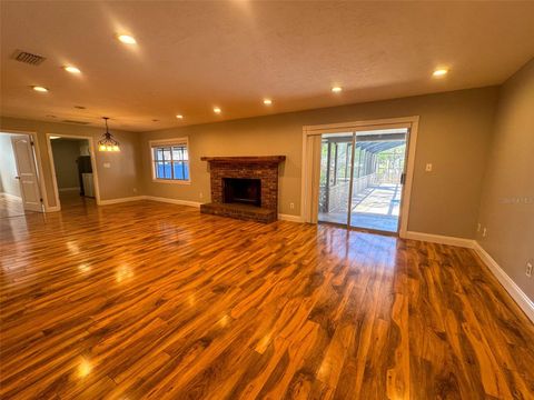 Single Family Residence in MELROSE FL 460 SE 4TH AVENUE 6.jpg