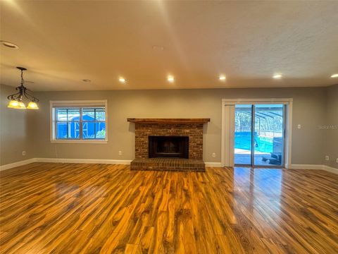 Single Family Residence in MELROSE FL 460 SE 4TH AVENUE 7.jpg
