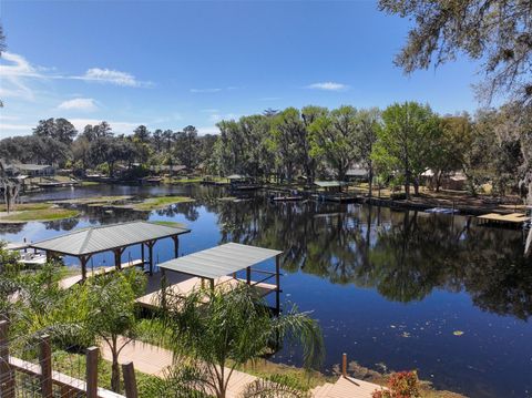 Single Family Residence in MELROSE FL 460 SE 4TH AVENUE 44.jpg