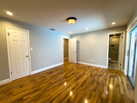 Single Family Residence in MELROSE FL 460 SE 4TH AVENUE 26.jpg