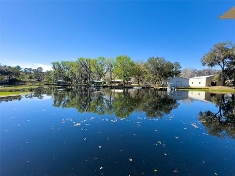 Single Family Residence in MELROSE FL 460 SE 4TH AVENUE 38.jpg