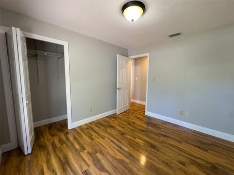 Single Family Residence in MELROSE FL 460 SE 4TH AVENUE 23.jpg