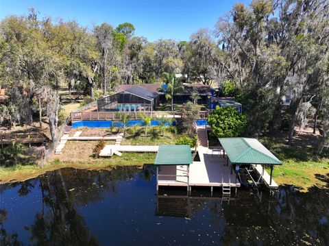 Single Family Residence in MELROSE FL 460 SE 4TH AVENUE 40.jpg