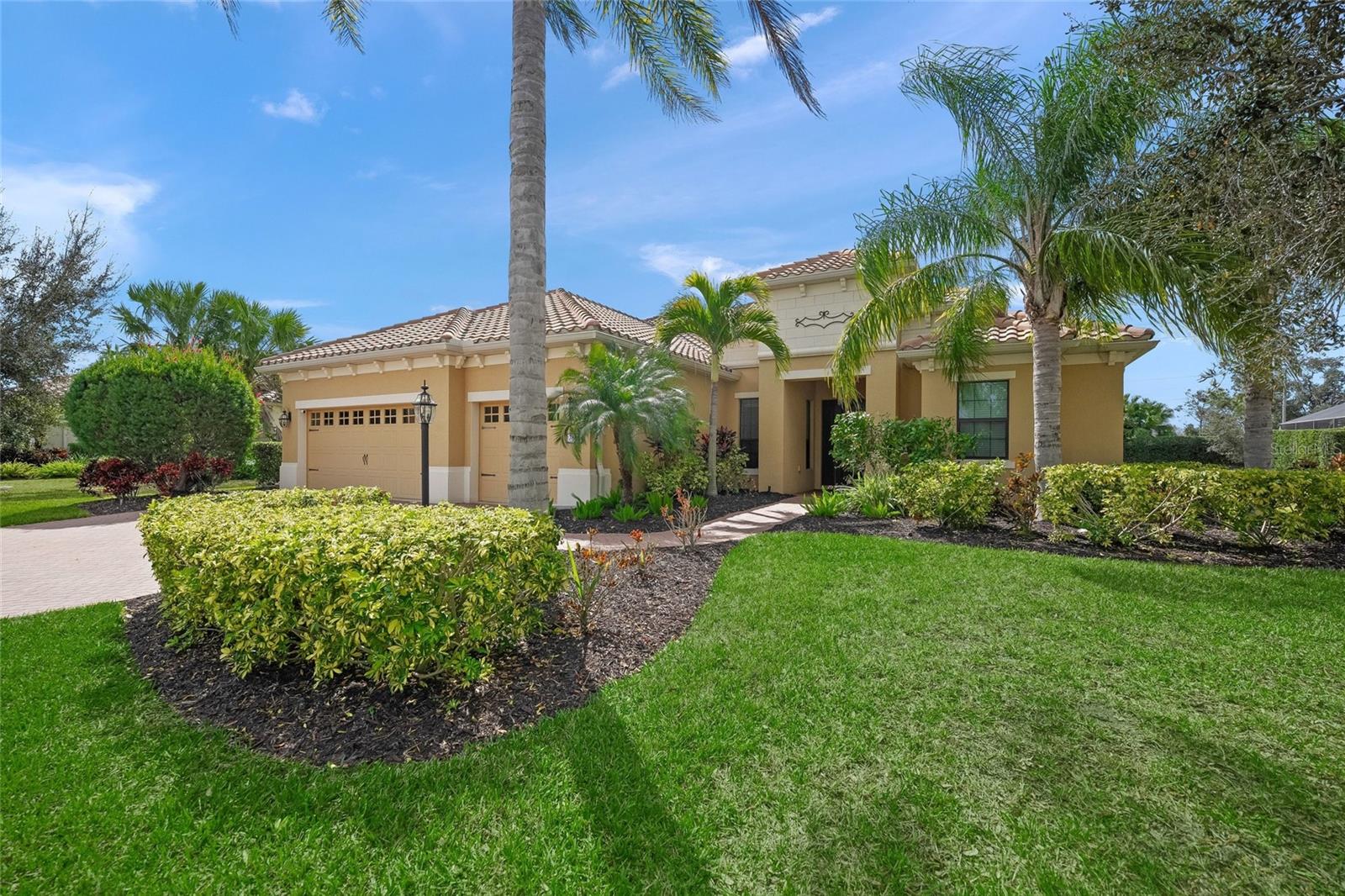 7809 Passionflower Dr, Sarasota, FL 34241 photo