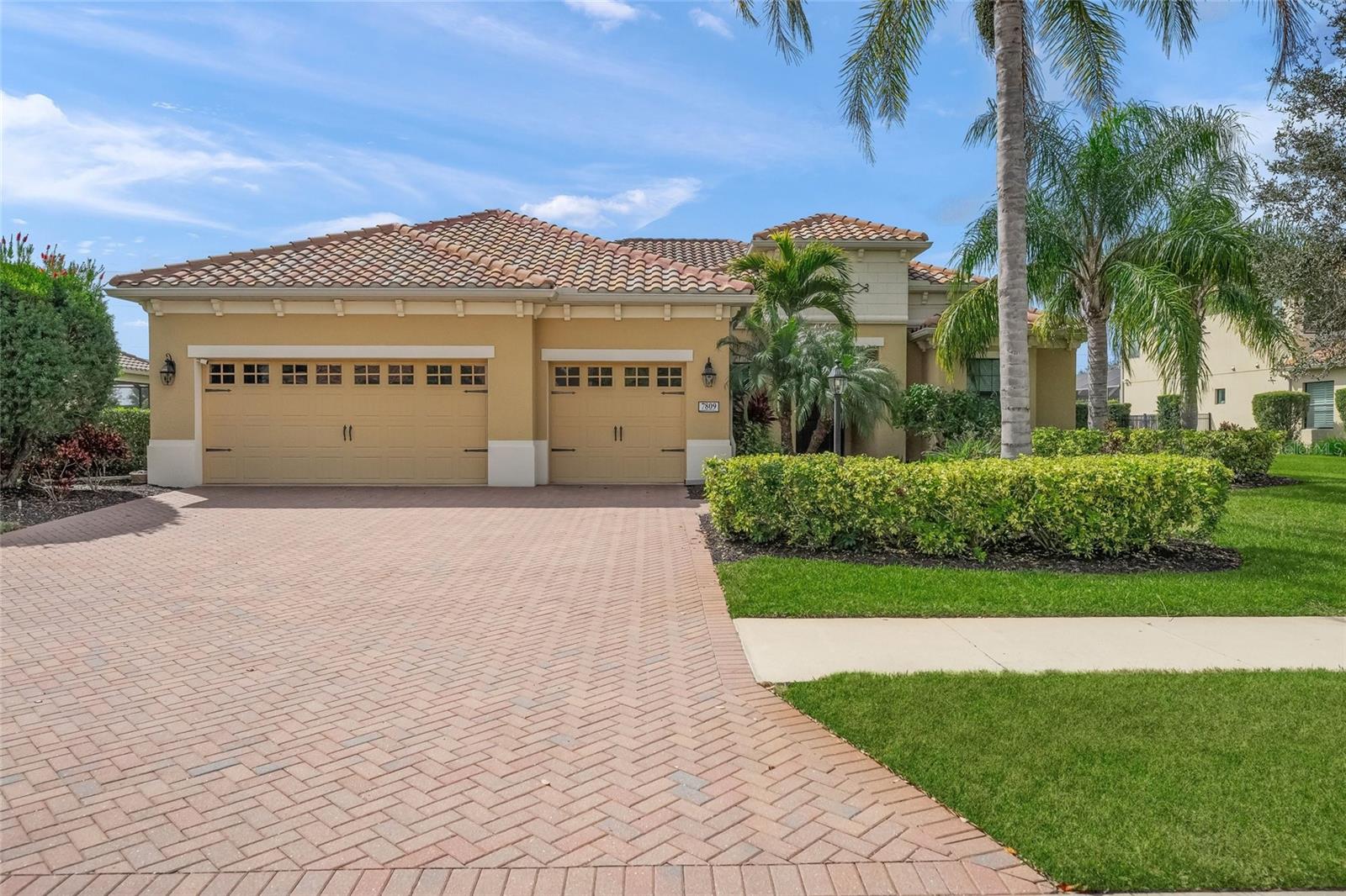 7809 Passionflower Dr, Sarasota, FL 34241 photo