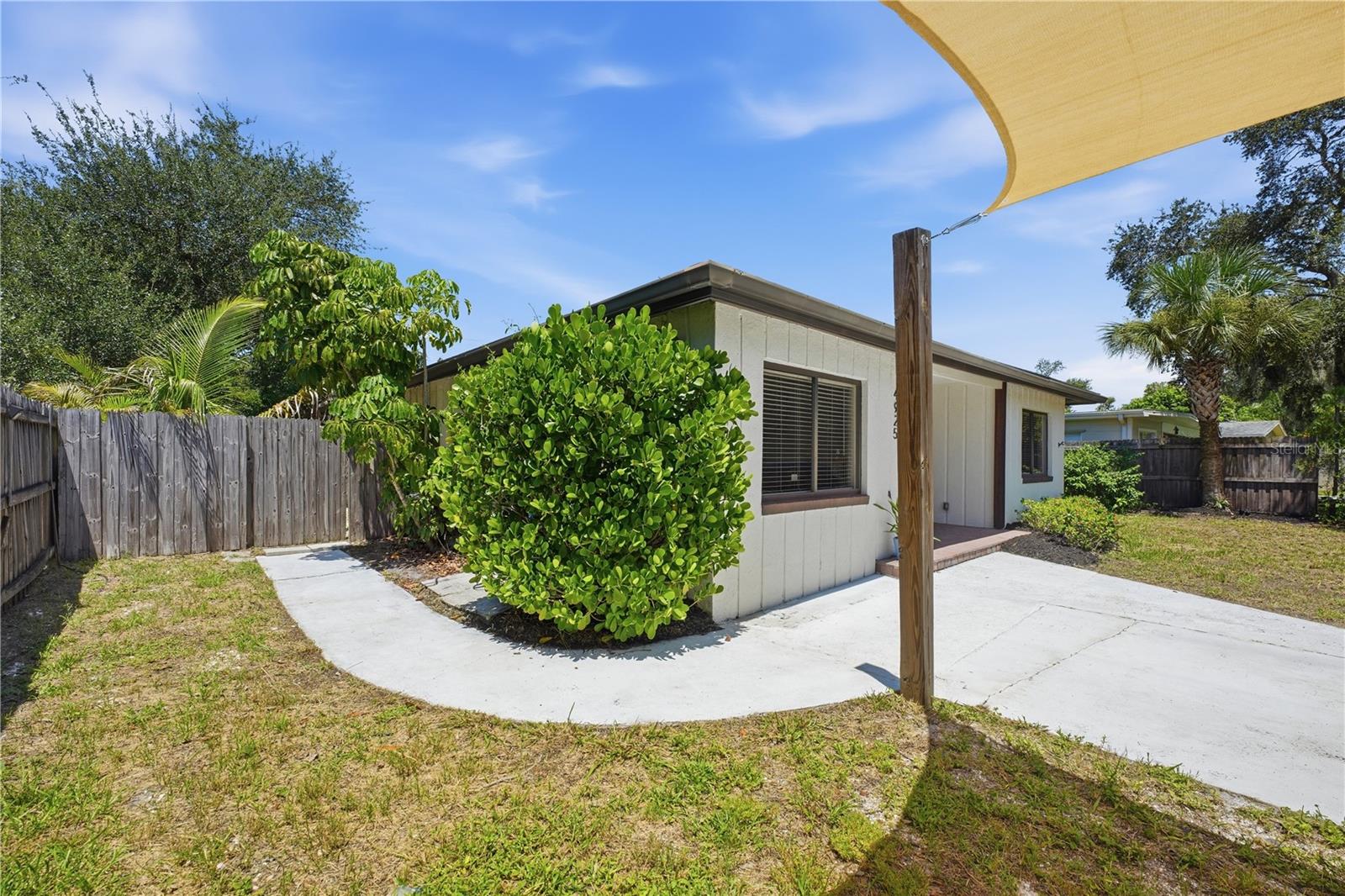 4925 Remington Dr, Sarasota, FL 34234 photo