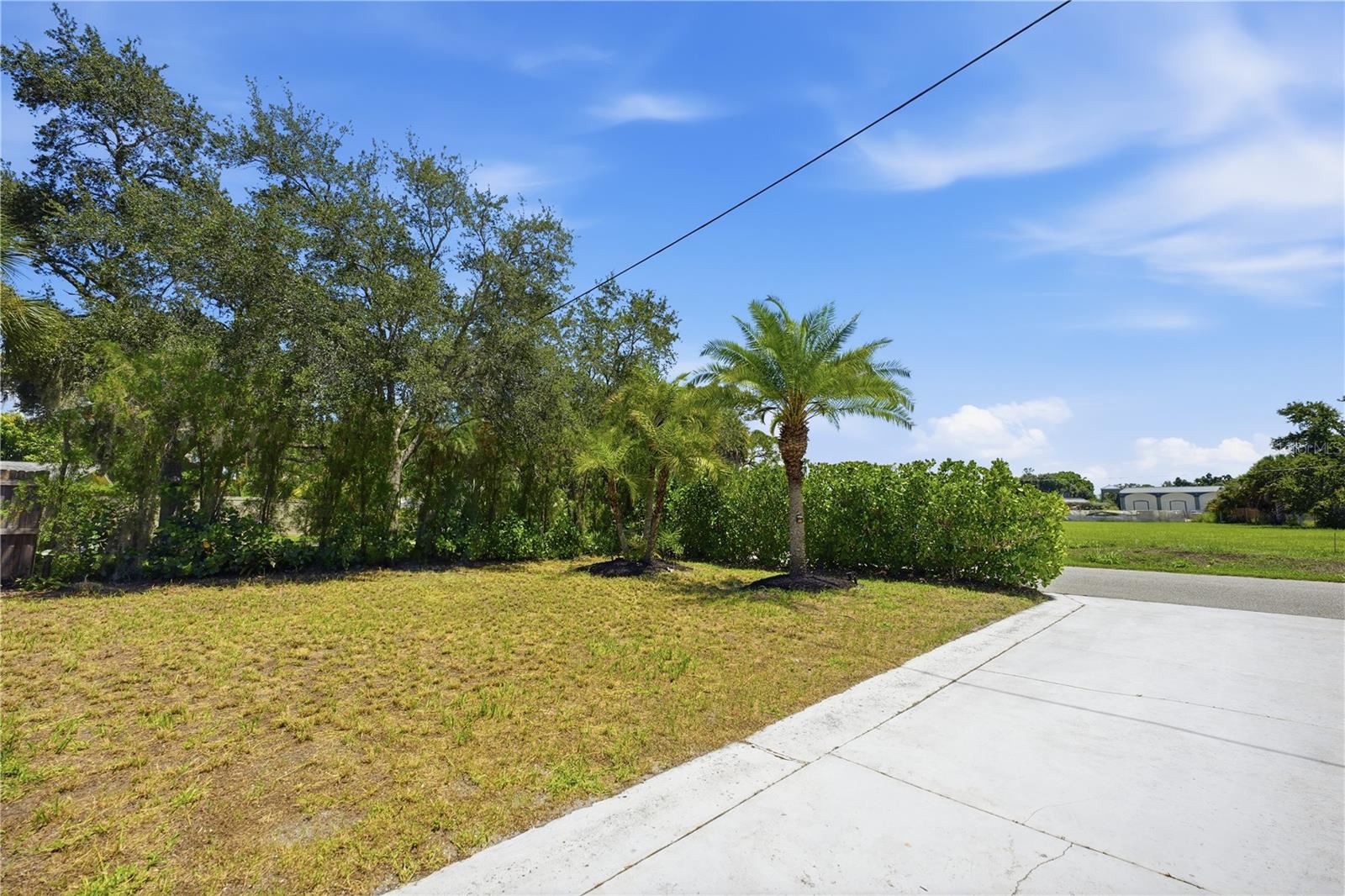 4925 Remington Dr, Sarasota, FL 34234 photo