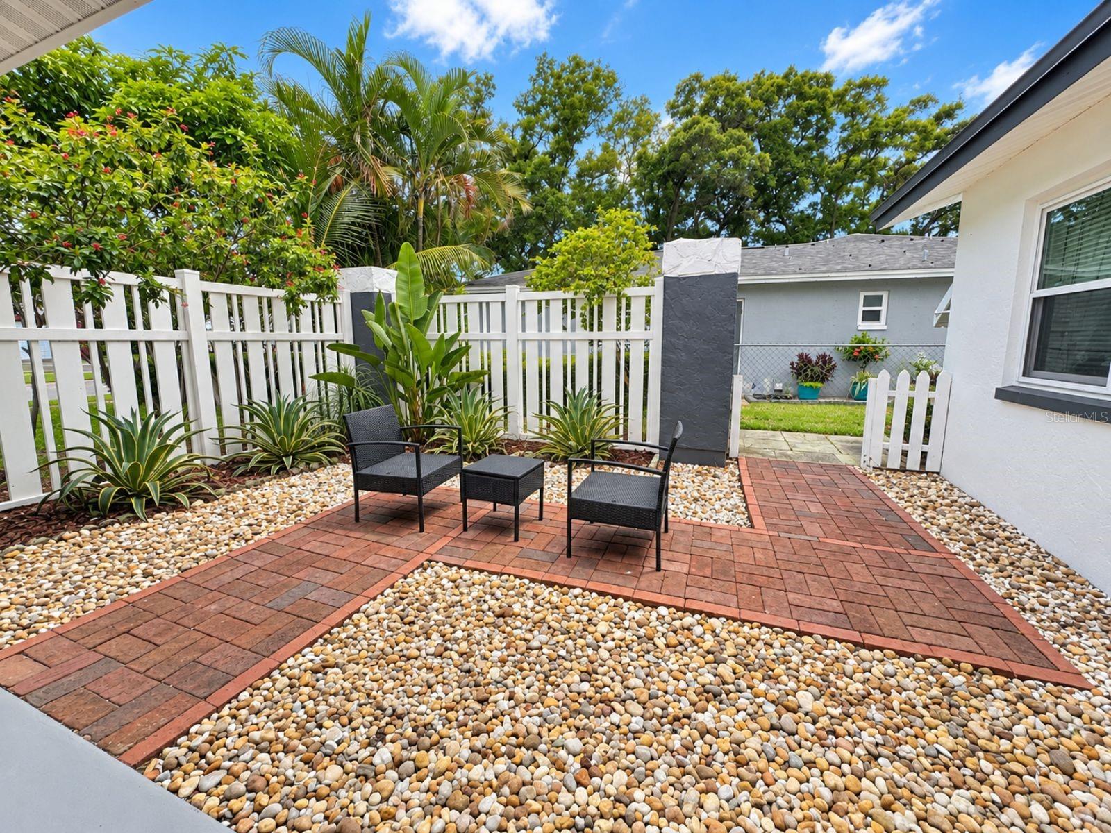 7035 Orkney Ave, Saint Petersburg, FL 33709 photo