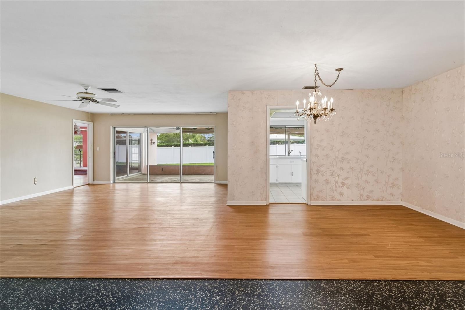 14363 Neptune Rd, Seminole, FL 33776 photo
