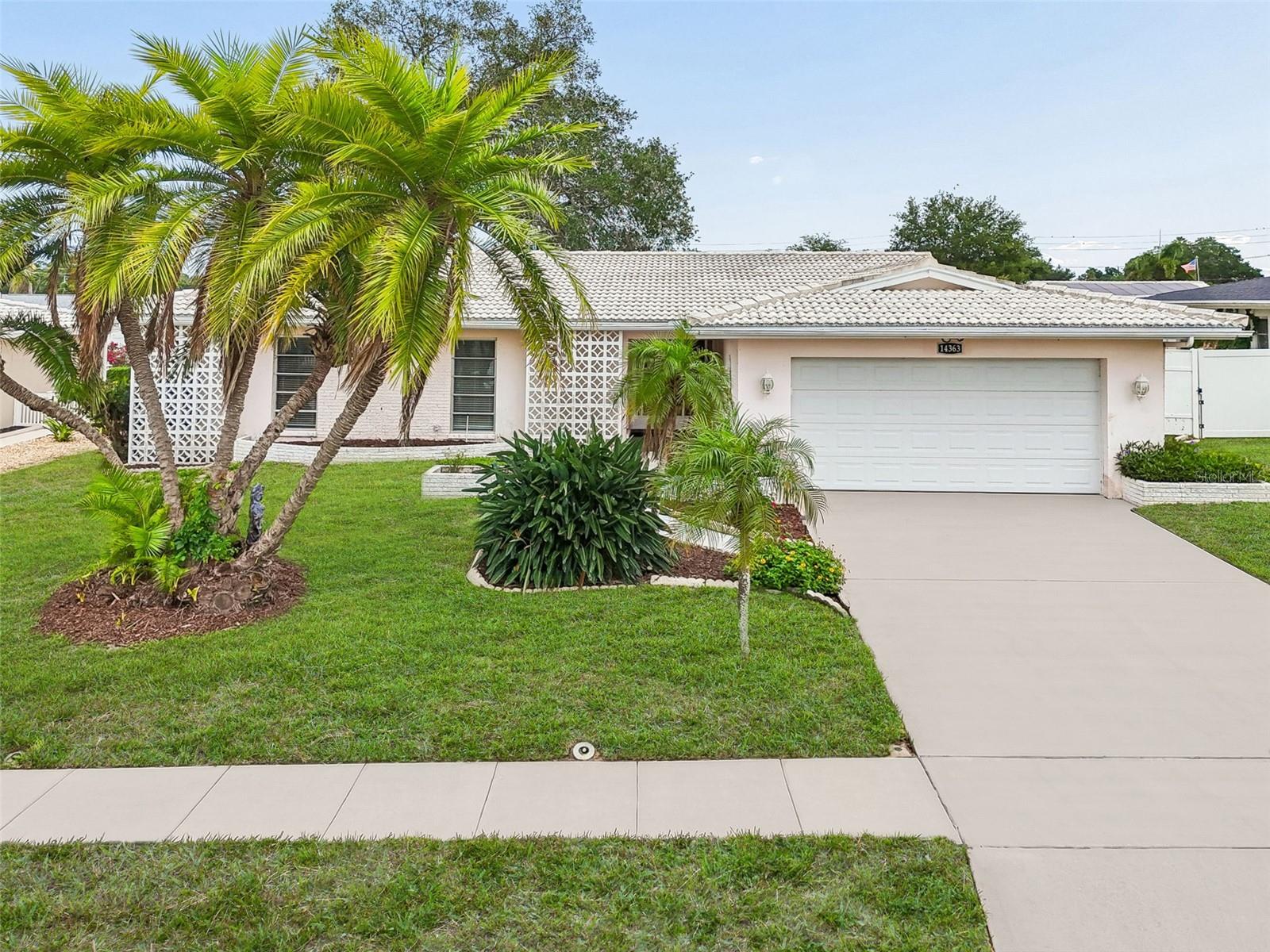 14363 Neptune Rd, Seminole, FL 33776