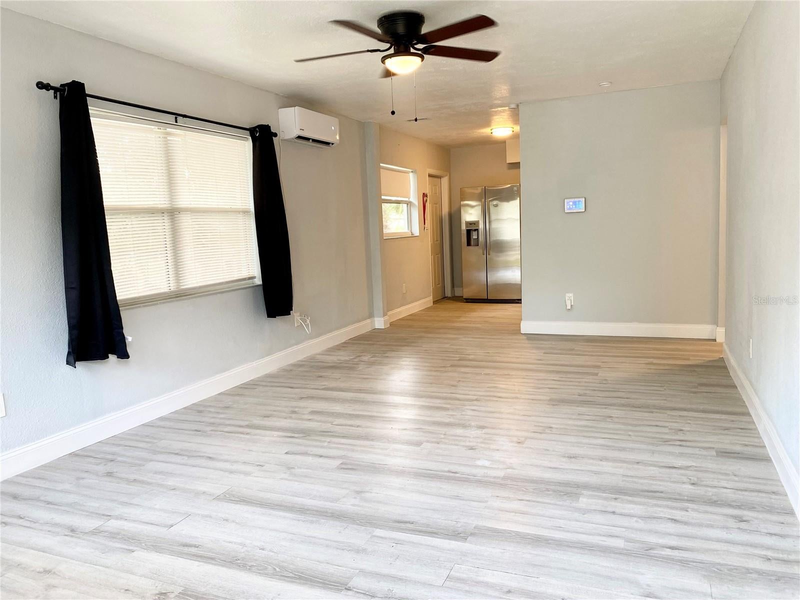2343 8 St, Saint Petersburg, FL 33705 photo