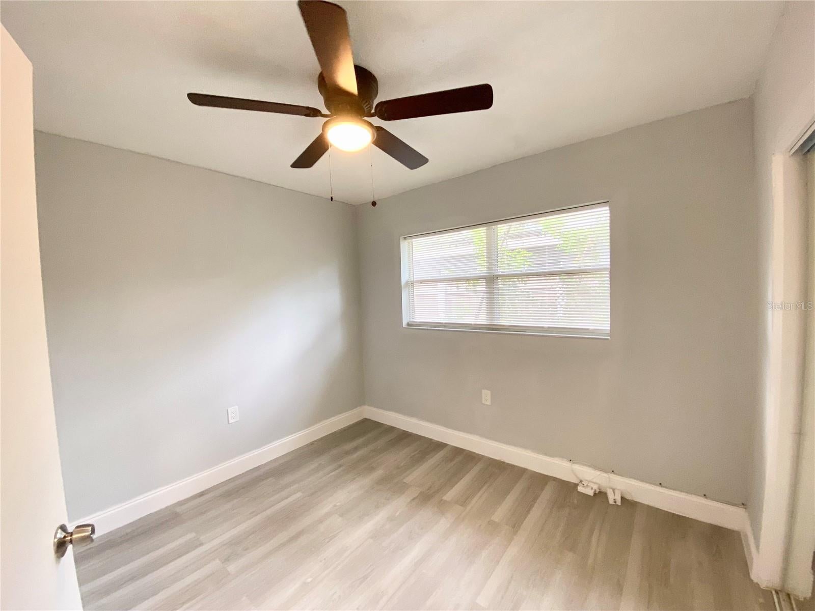 2343 8 St, Saint Petersburg, FL 33705 photo
