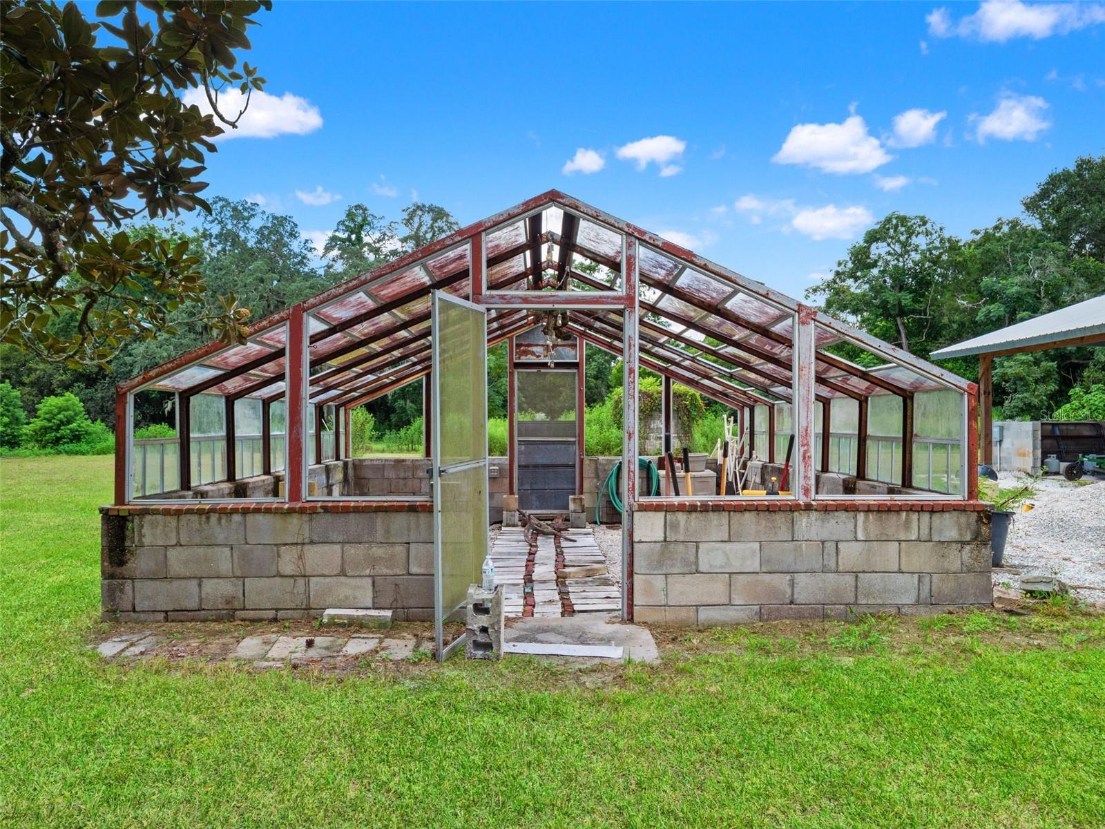 255 Benes Rd, Brooksville, FL 34604 photo