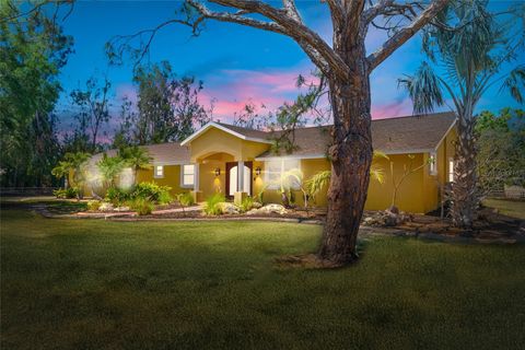 Single Family Residence in SARASOTA FL 6217 GOLDFINCH STREET.jpg