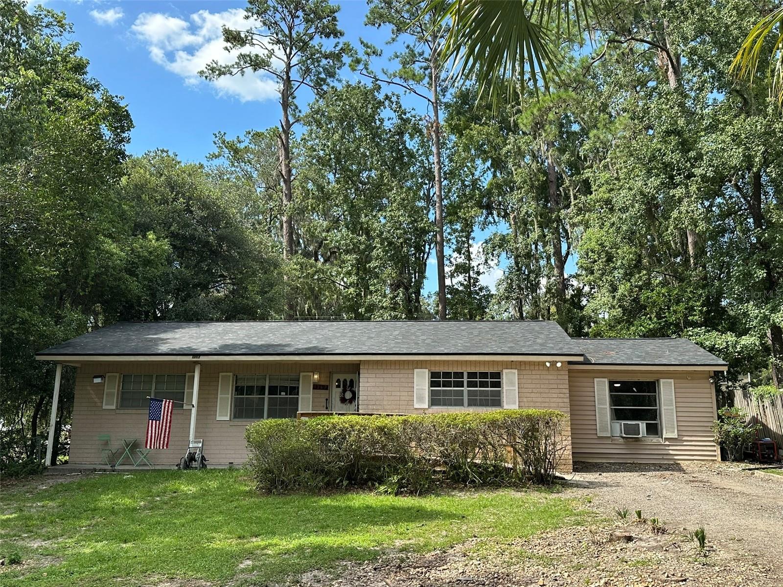 1347 NE 15 St, Ocala, FL 34470 photo
