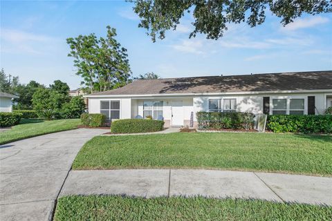 Townhouse in TAVARES FL 1726 TROPICAL COURT.jpg