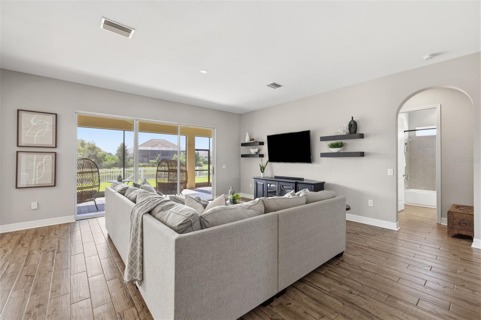 7292 Bay Laurel Ct, Wesley Chapel, FL 33545 photo