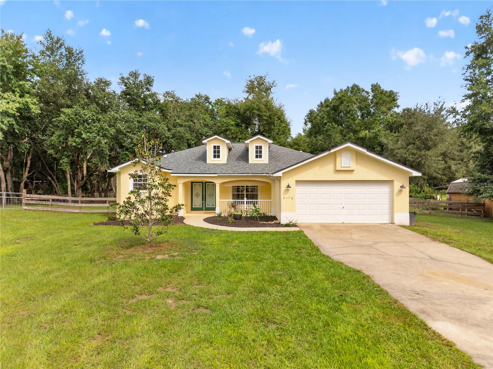 6476 Larry Ave, Webster, FL 33597