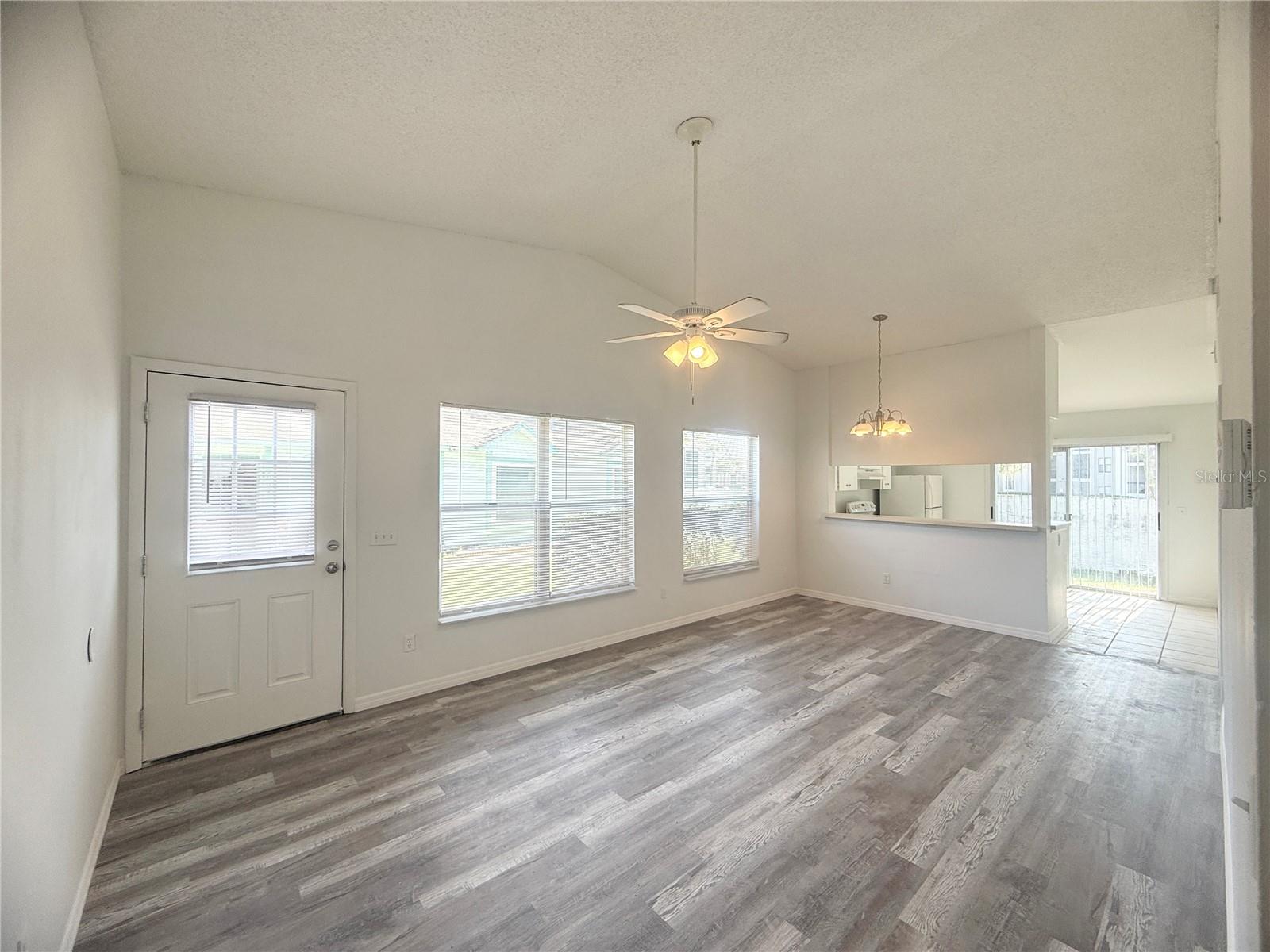 1947 Bentley Blvd, Kissimmee, FL 34741 photo