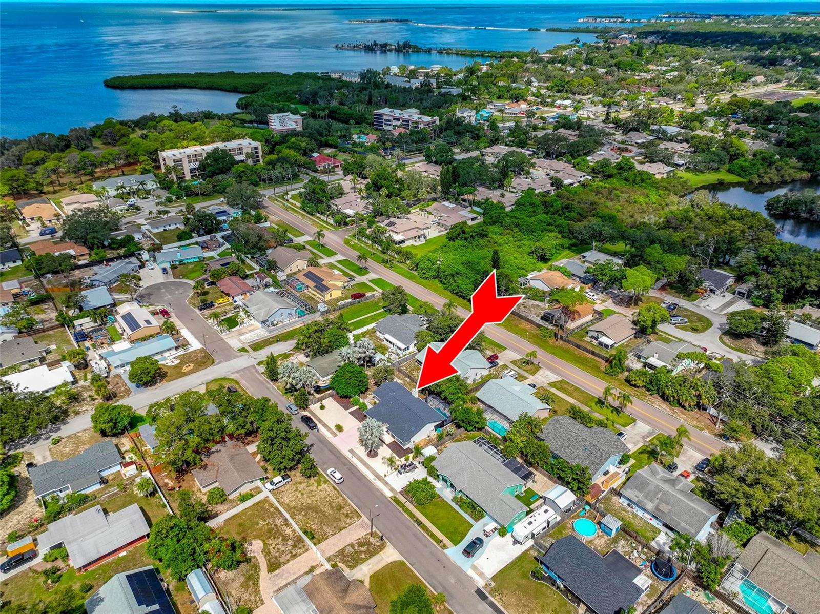 1016 Goshen Rd, Tarpon Springs, FL 34689 photo