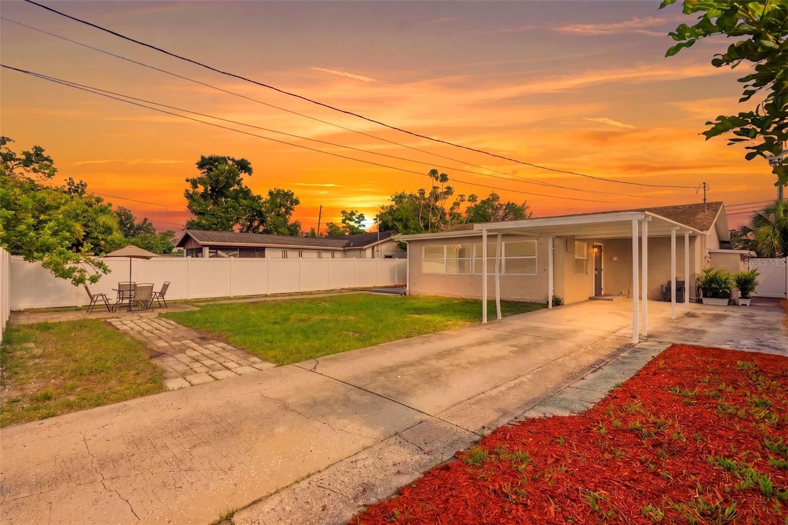 4075 38 Ave, Saint Petersburg, FL 33713 photo