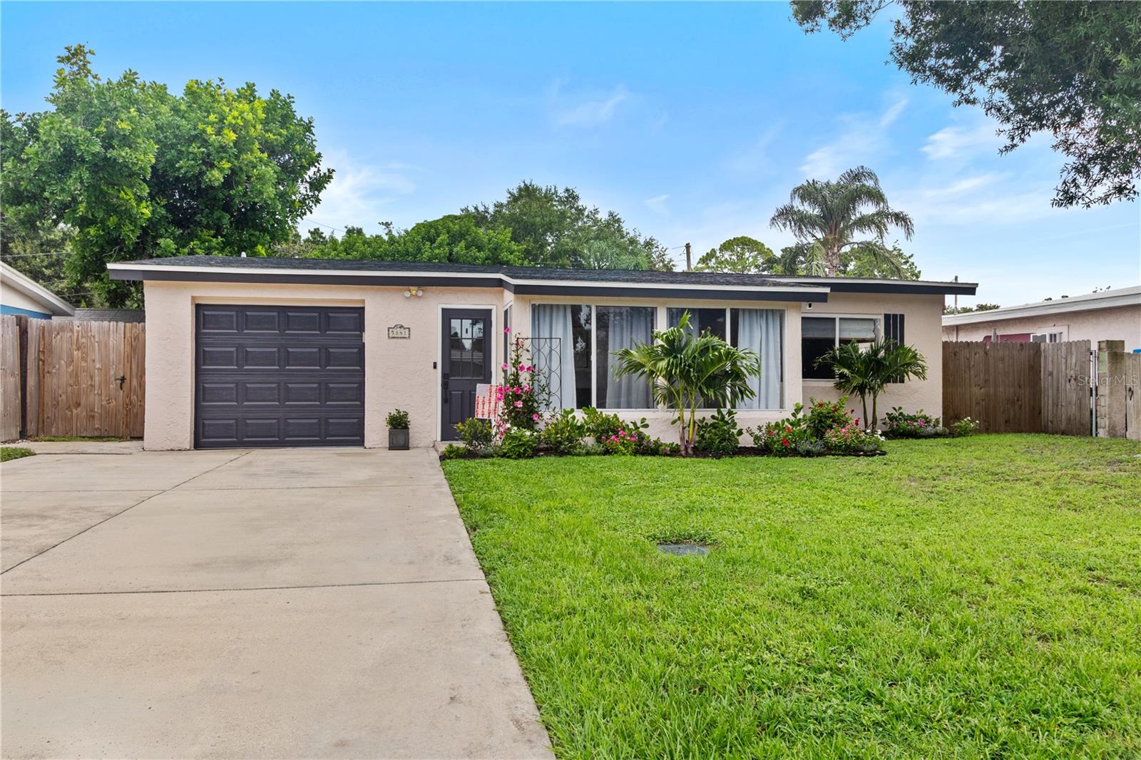 5841 67 Ave, Pinellas Park, FL 33781 photo