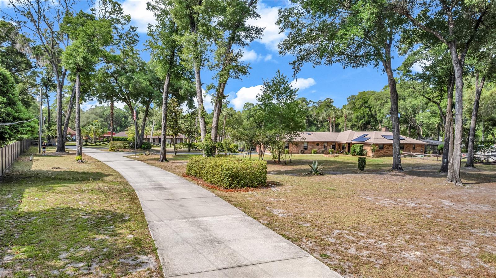 721 Mcgregor Rd, Deland, FL 32720 photo