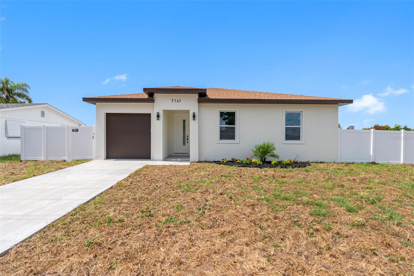 7141 Ivanhoe Dr, Port Richey, FL 34668 photo
