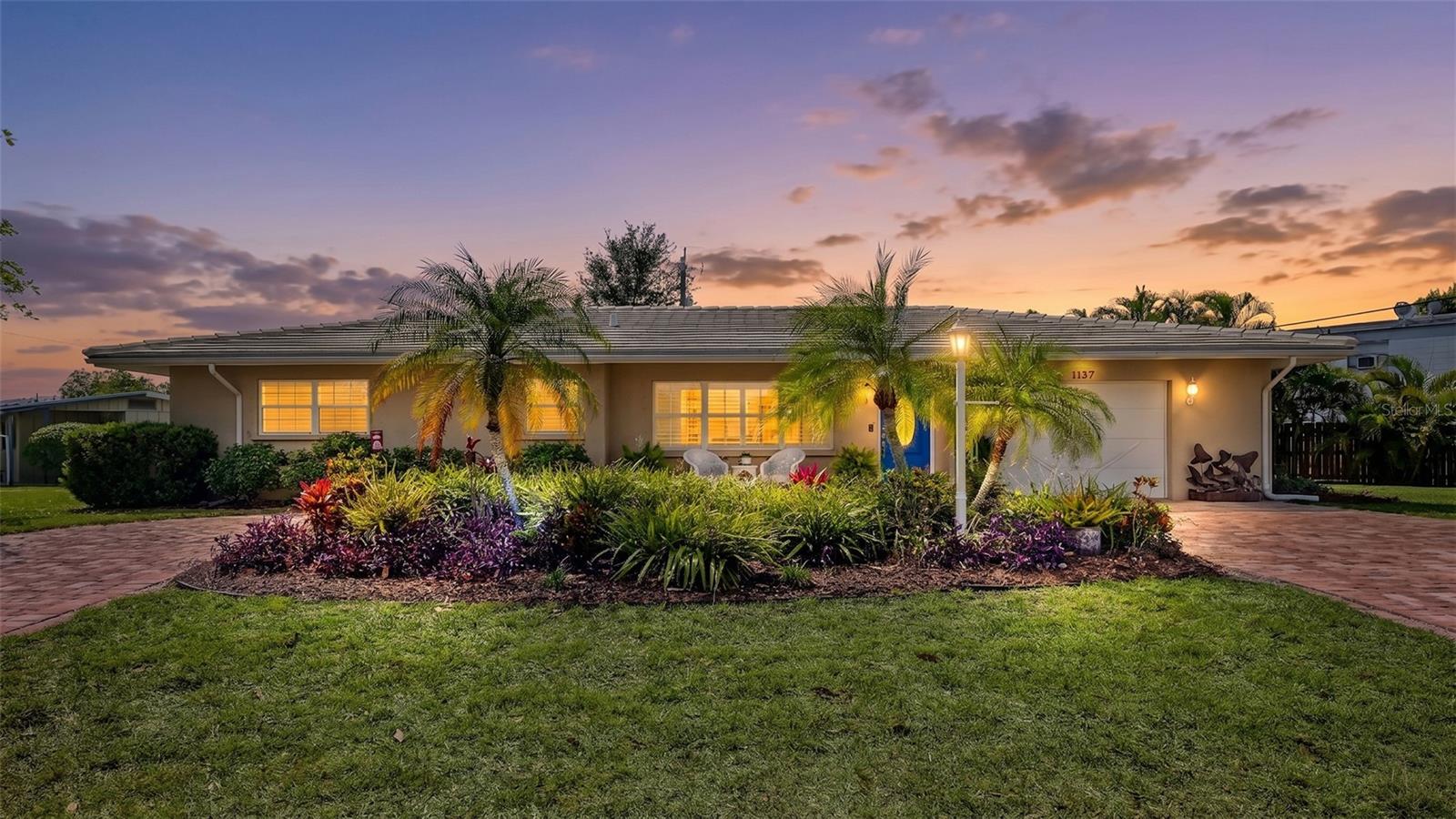 3537 S School Ave, Sarasota, FL 34239 photo