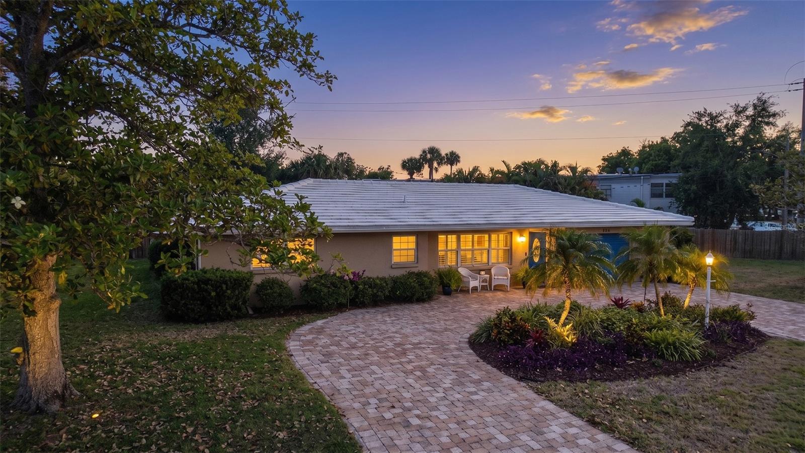 3537 S School Ave, Sarasota, FL 34239 photo