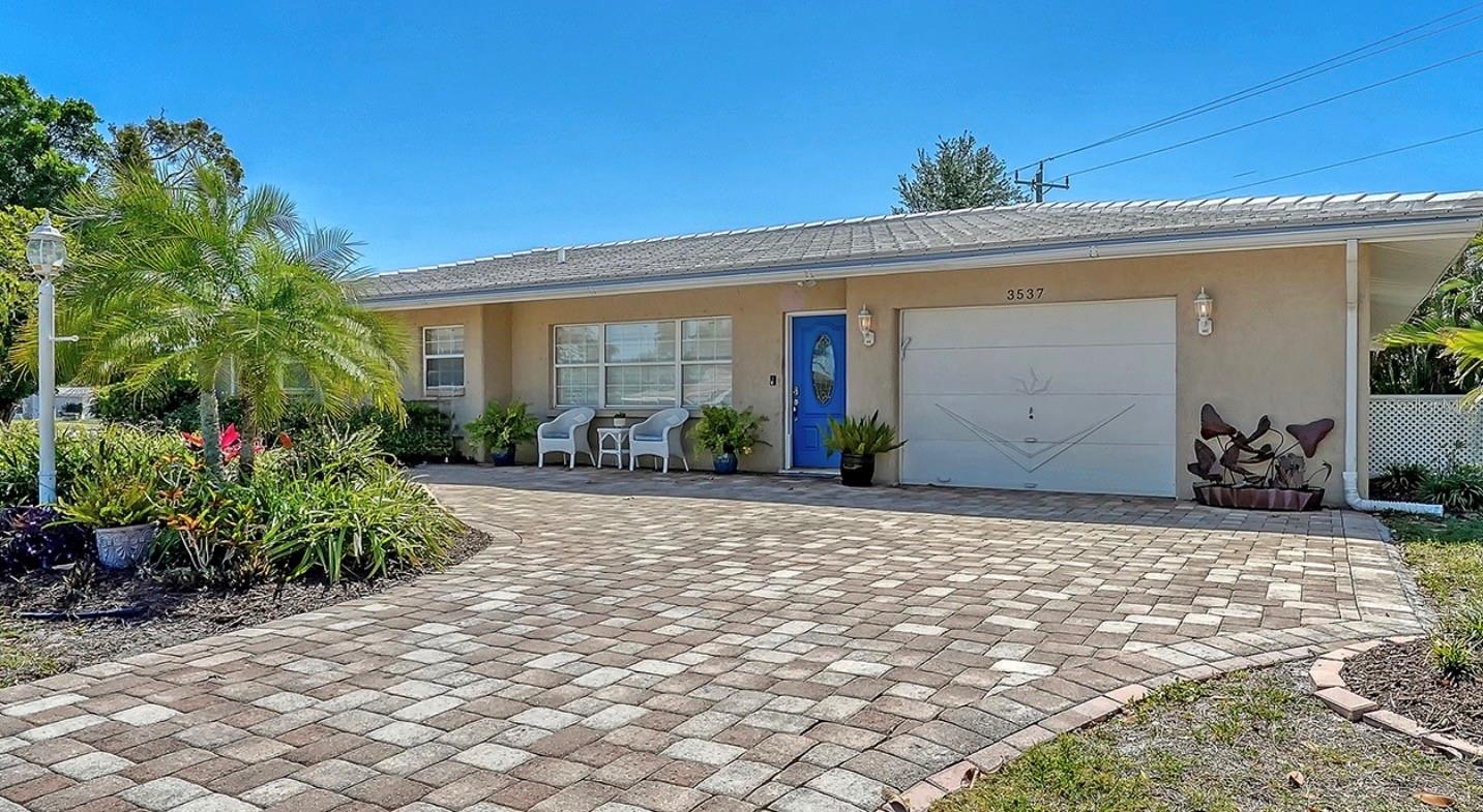 3537 S School Ave, Sarasota, FL 34239 photo