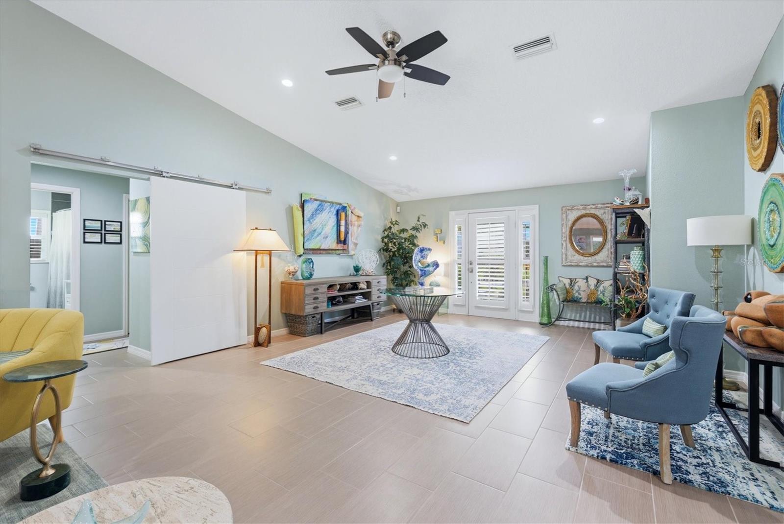 1880 Loma Linda St, Sarasota, FL 34239 photo