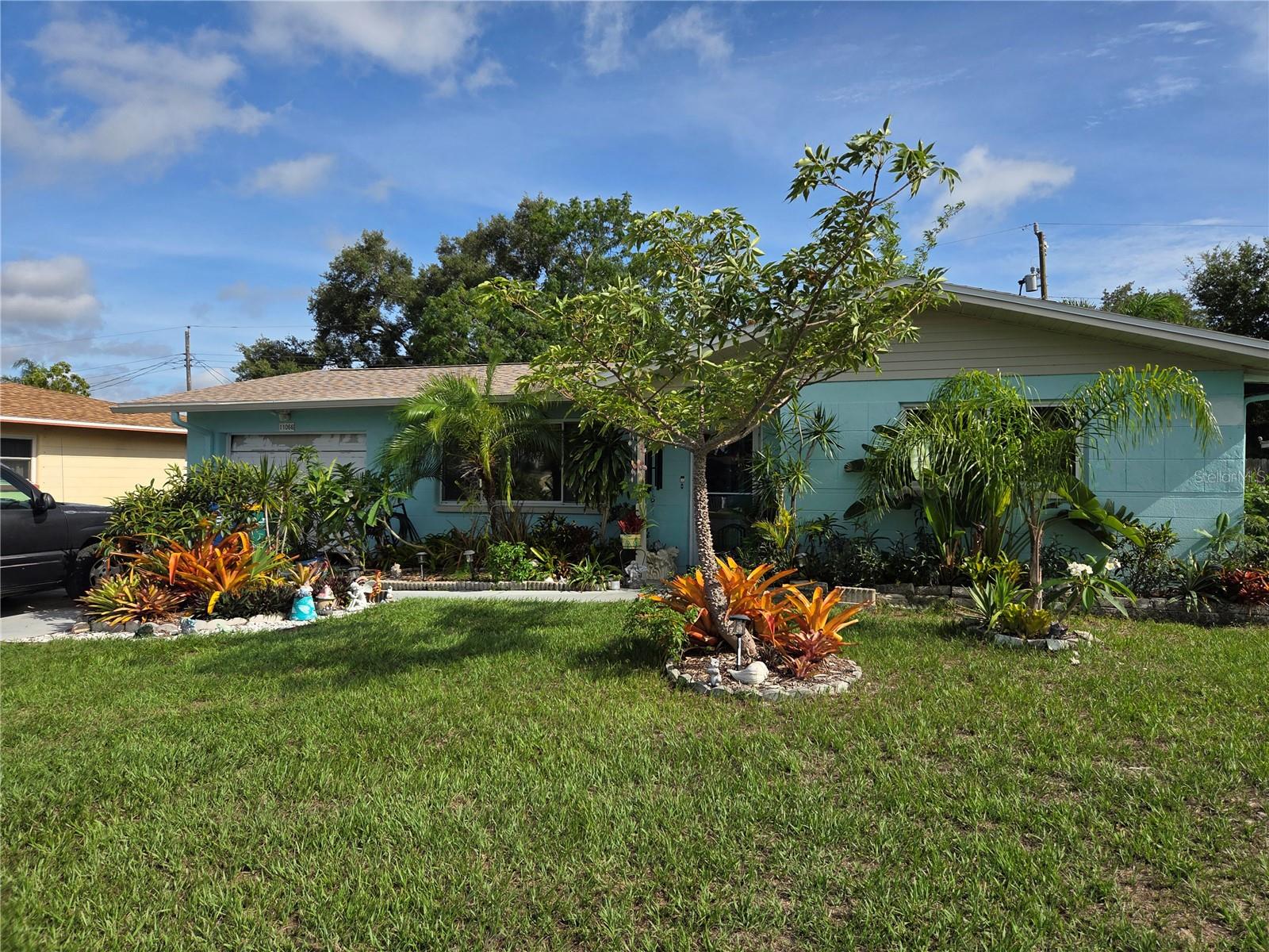 11066 102 Ave, Seminole, FL 33778