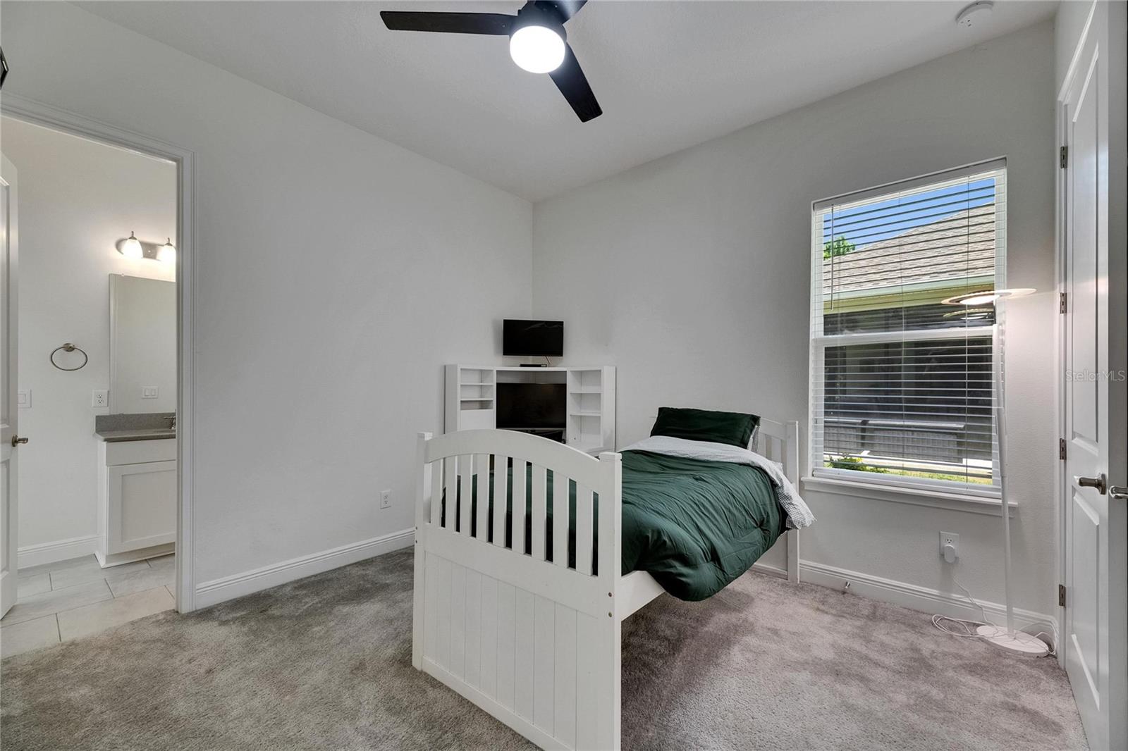 Single Family Residence in DADE CITY FL 13539 CARRYBACK DRIVE 48.jpg