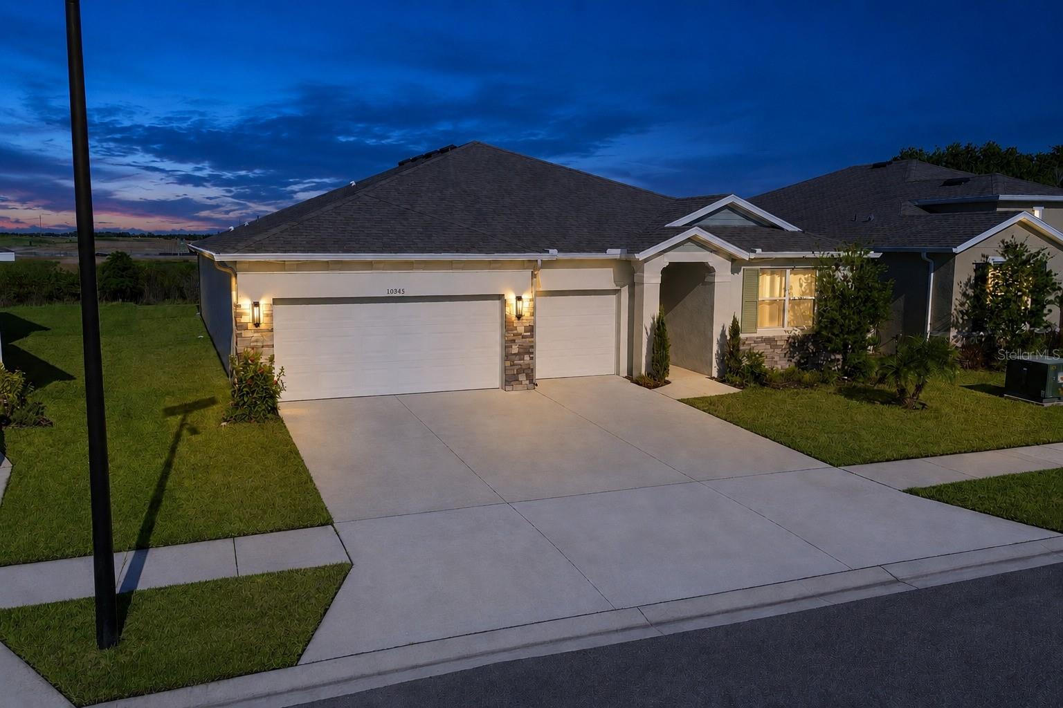 10345 Bridgegate Heights Loop, San Antonio, FL 33576 photo