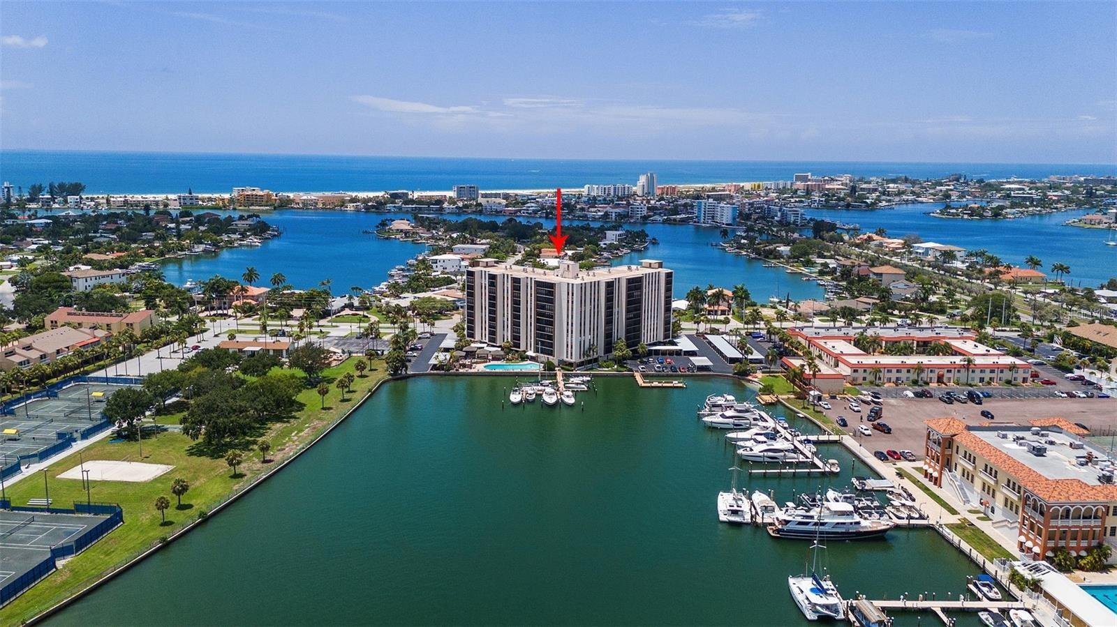 10355 Paradise Blvd, Saint Petersburg, FL 33706