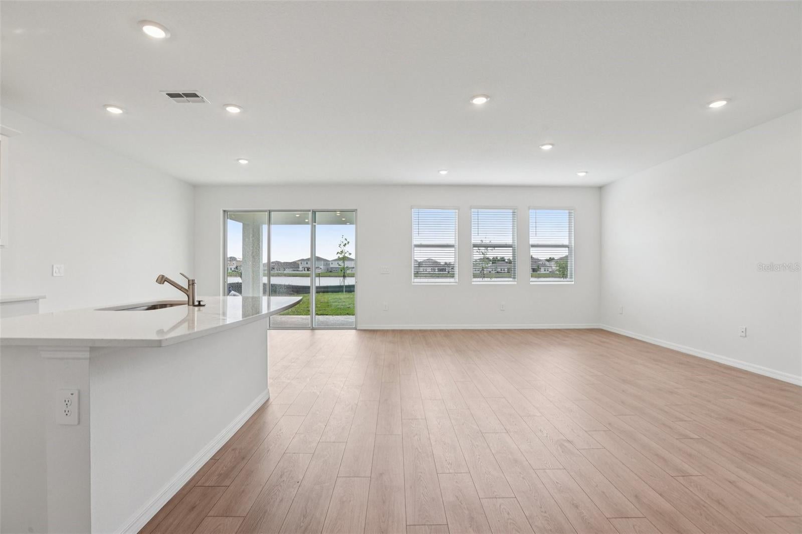5352 Cloudberry Ave, Lakeland, FL 33811 photo