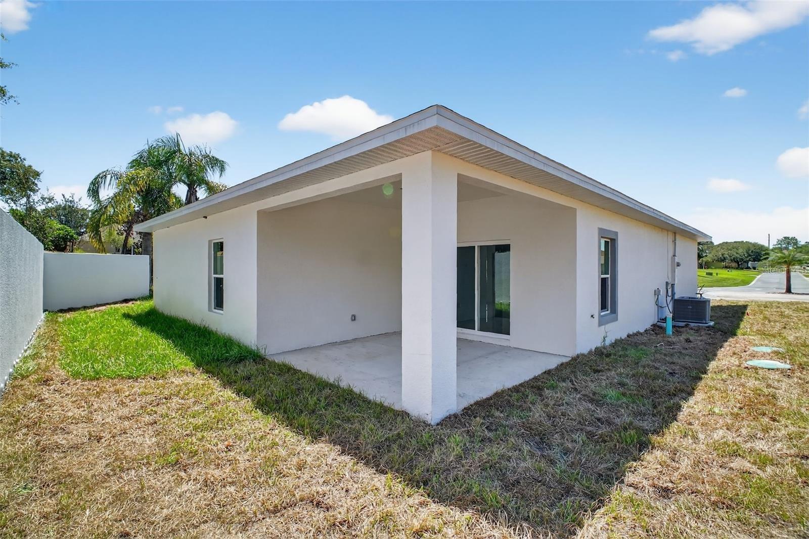 89 Fairway Cir, Umatilla, FL 32784 photo