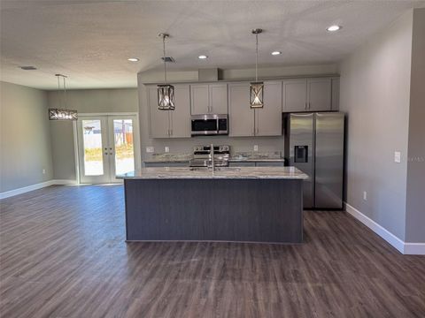 Single Family Residence in MELROSE FL 4141 SE 8TH AVENUE 10.jpg