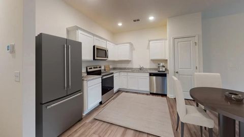 Townhouse in DADE CITY FL 11831 SYLVIA STREET 5.jpg