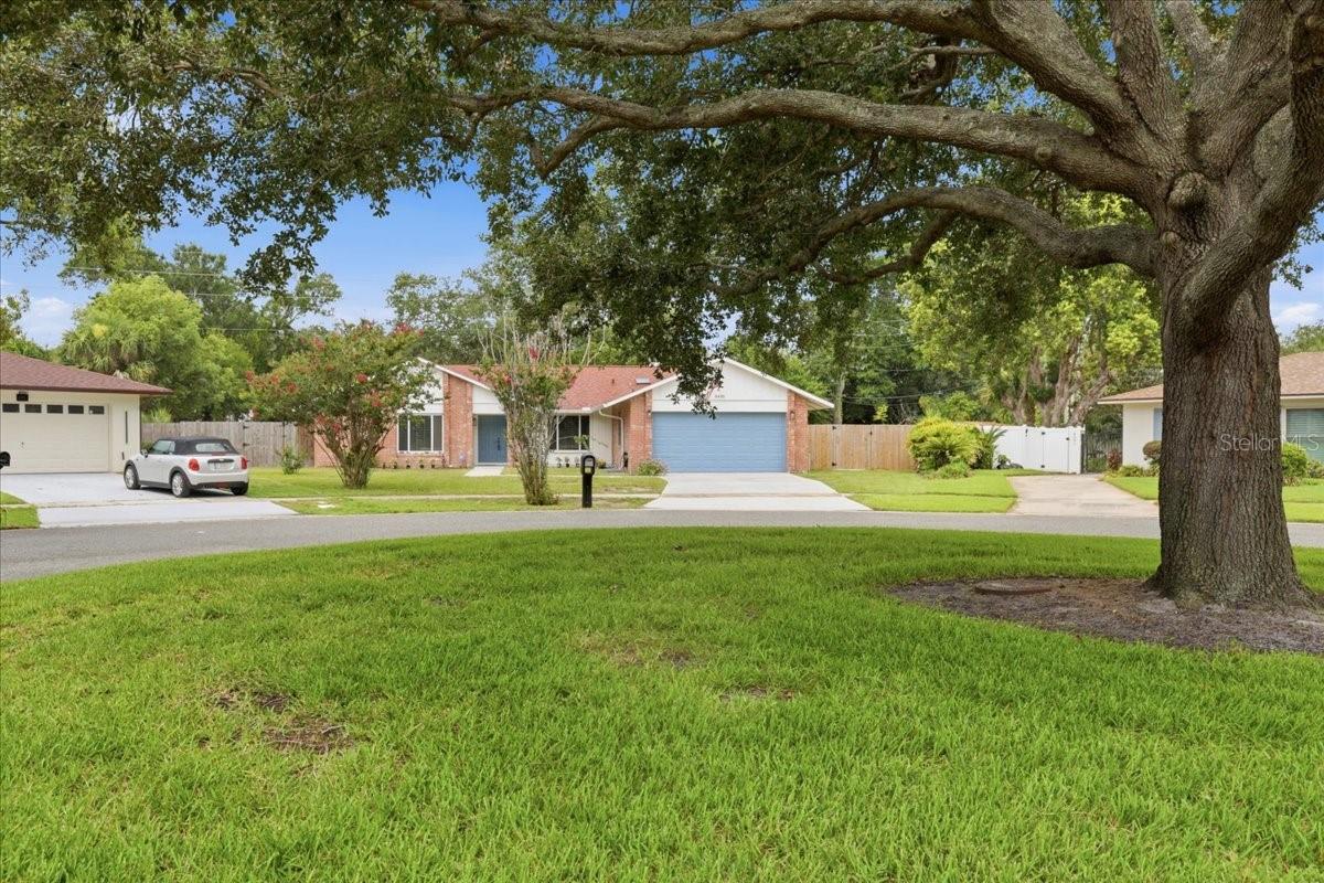 8495 Caraway Ct, Orlando, FL 32819 photo