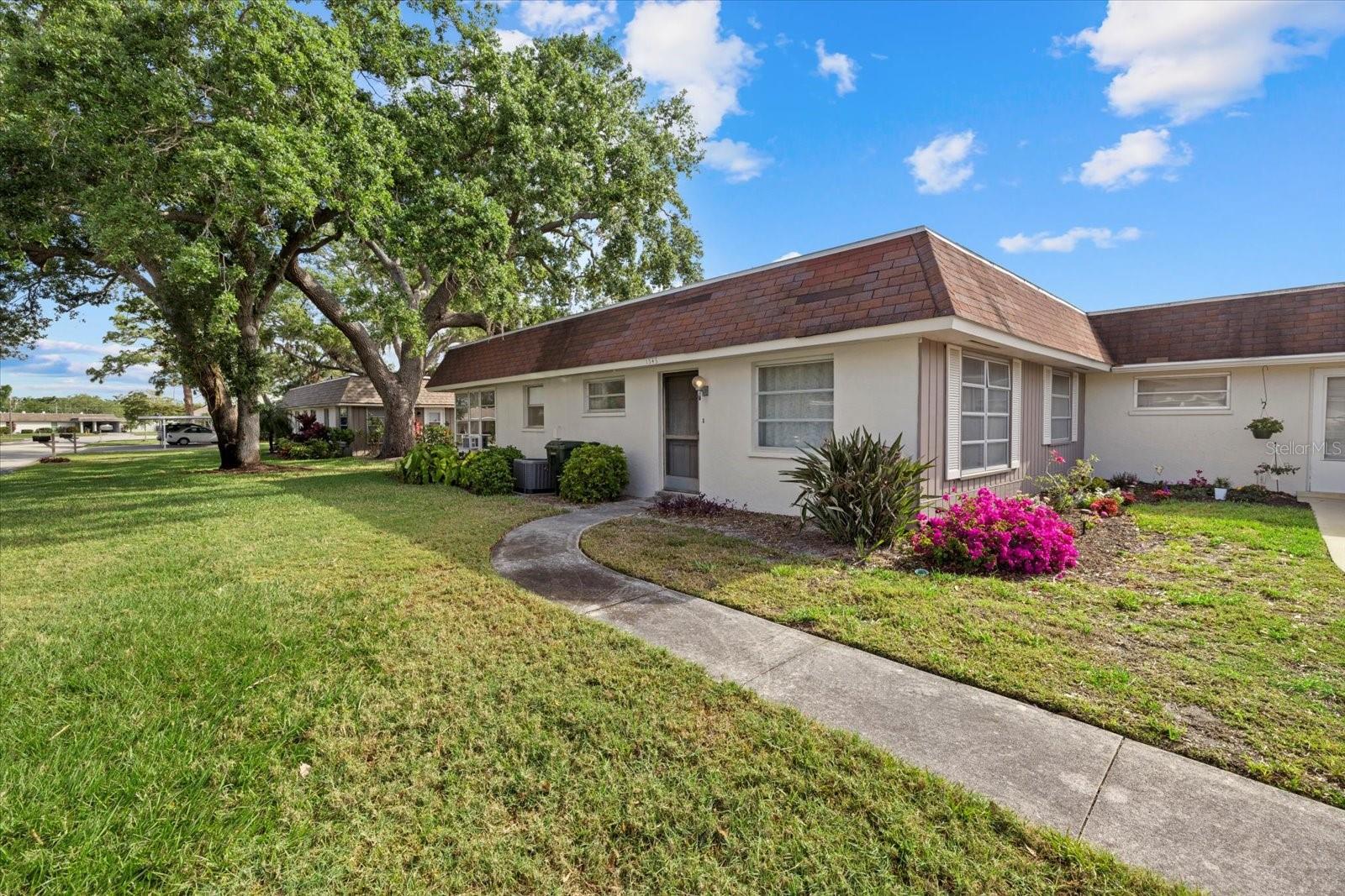 1343 Glendale Cir #216, Sarasota, FL 34232 photo