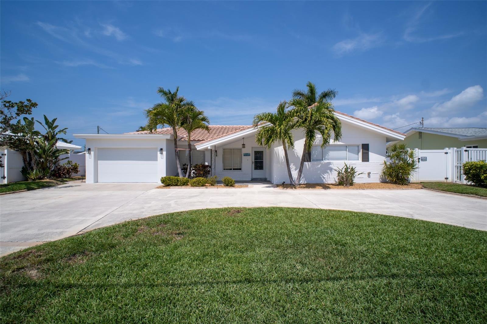 2220 E Vina De Mar Blvd, St Pete Beach, FL 33706 photo